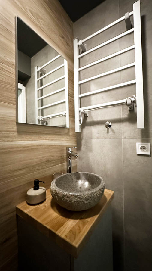 Ανακαινιση  Airbnb Ioannina