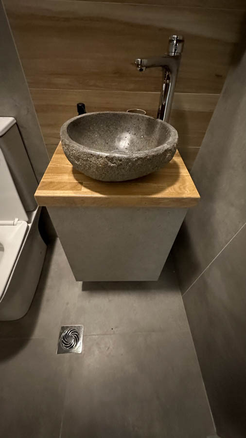Ανακαινιση  Airbnb Ioannina