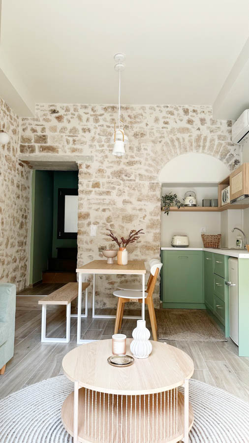 Ανακαινιση  Airbnb Ioannina