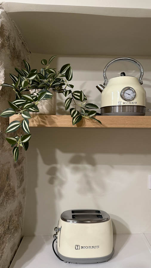 Ανακαινιση  Airbnb Ioannina
